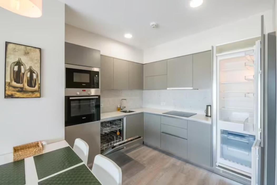 Residence 5 Etoiles 26 Eme Etage 2 Plus 1 Avec Piscine Истанбул Екстериор снимка
